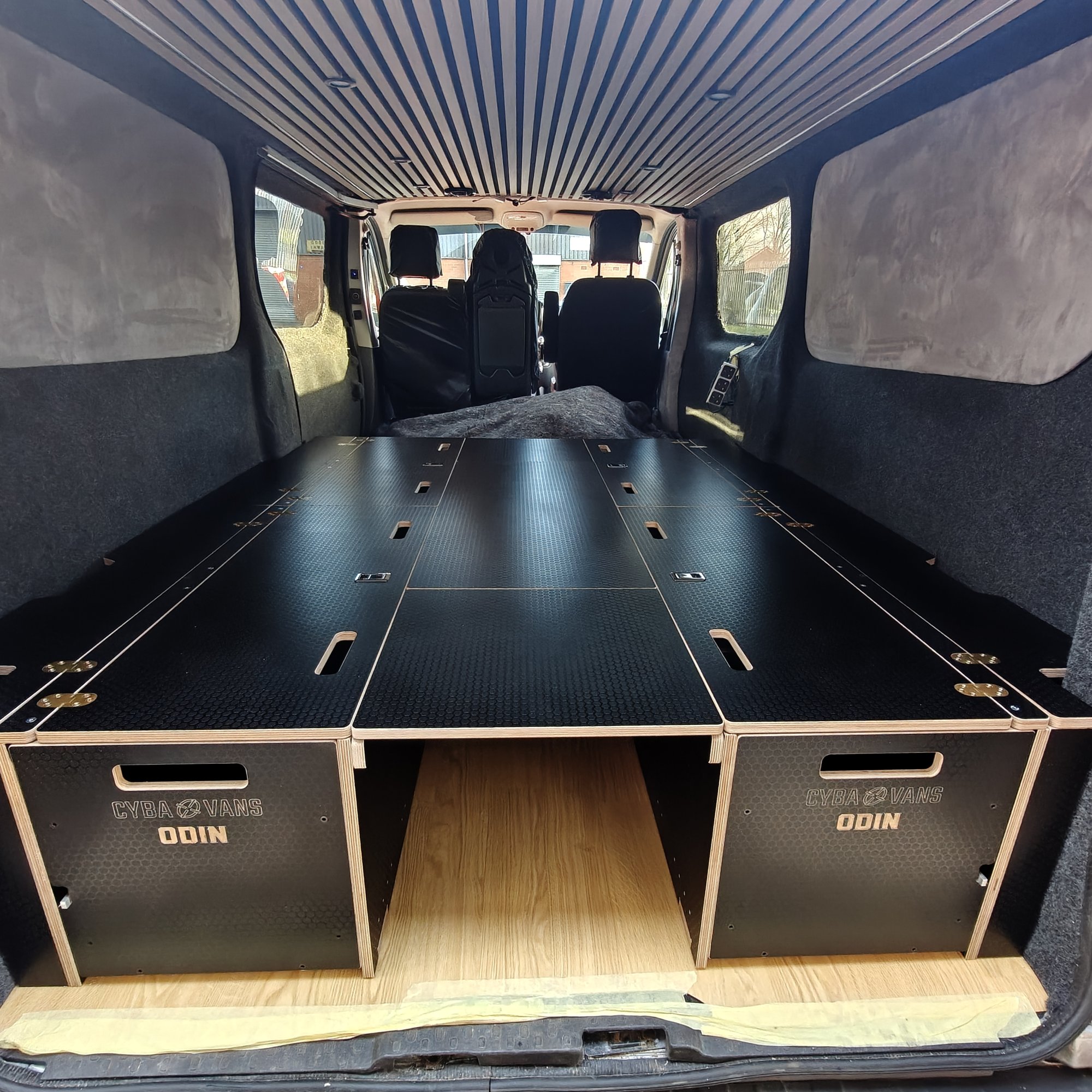 ODIN LWB : 1800mm cabinets - 5