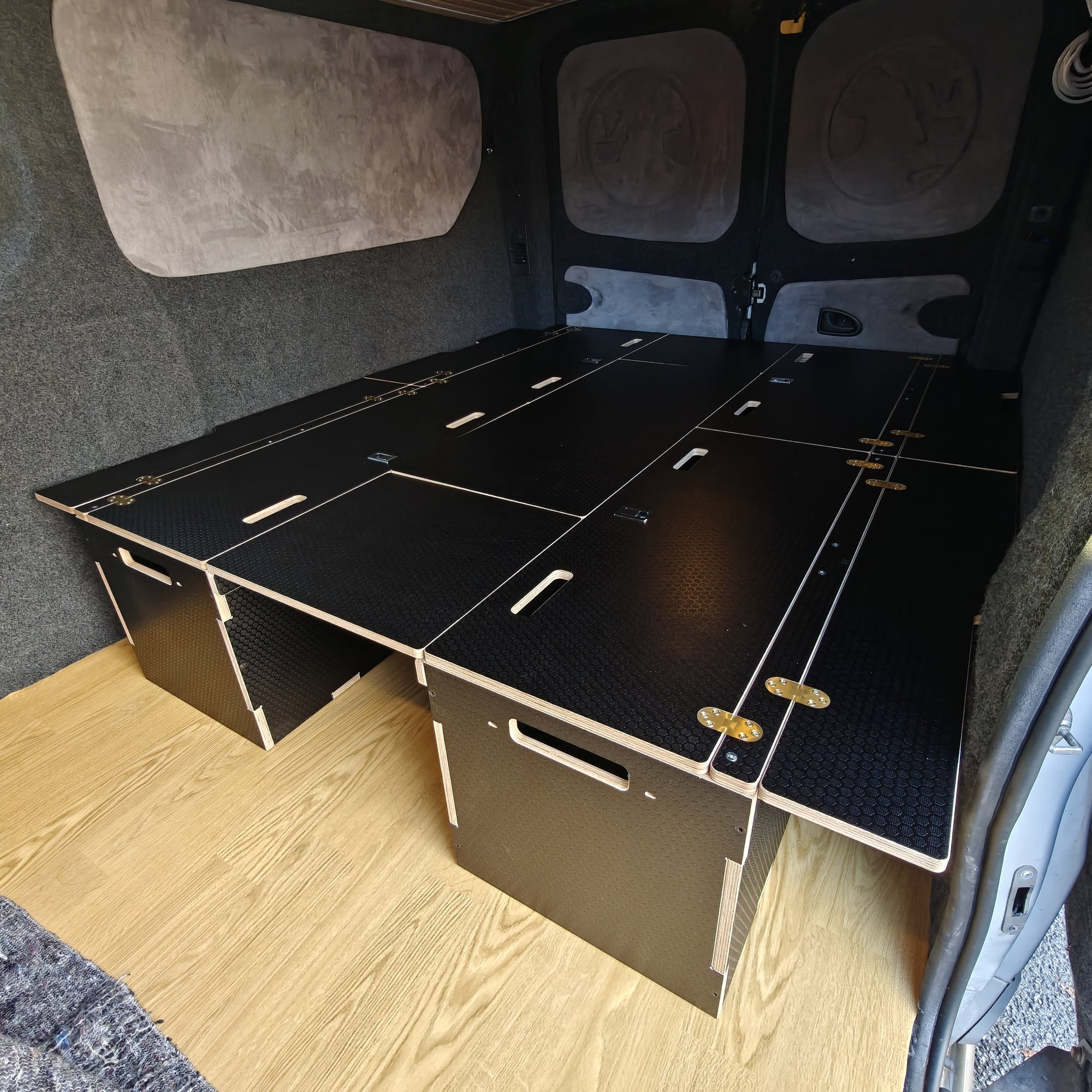 ODIN LWB : 1800mm cabinets - 6