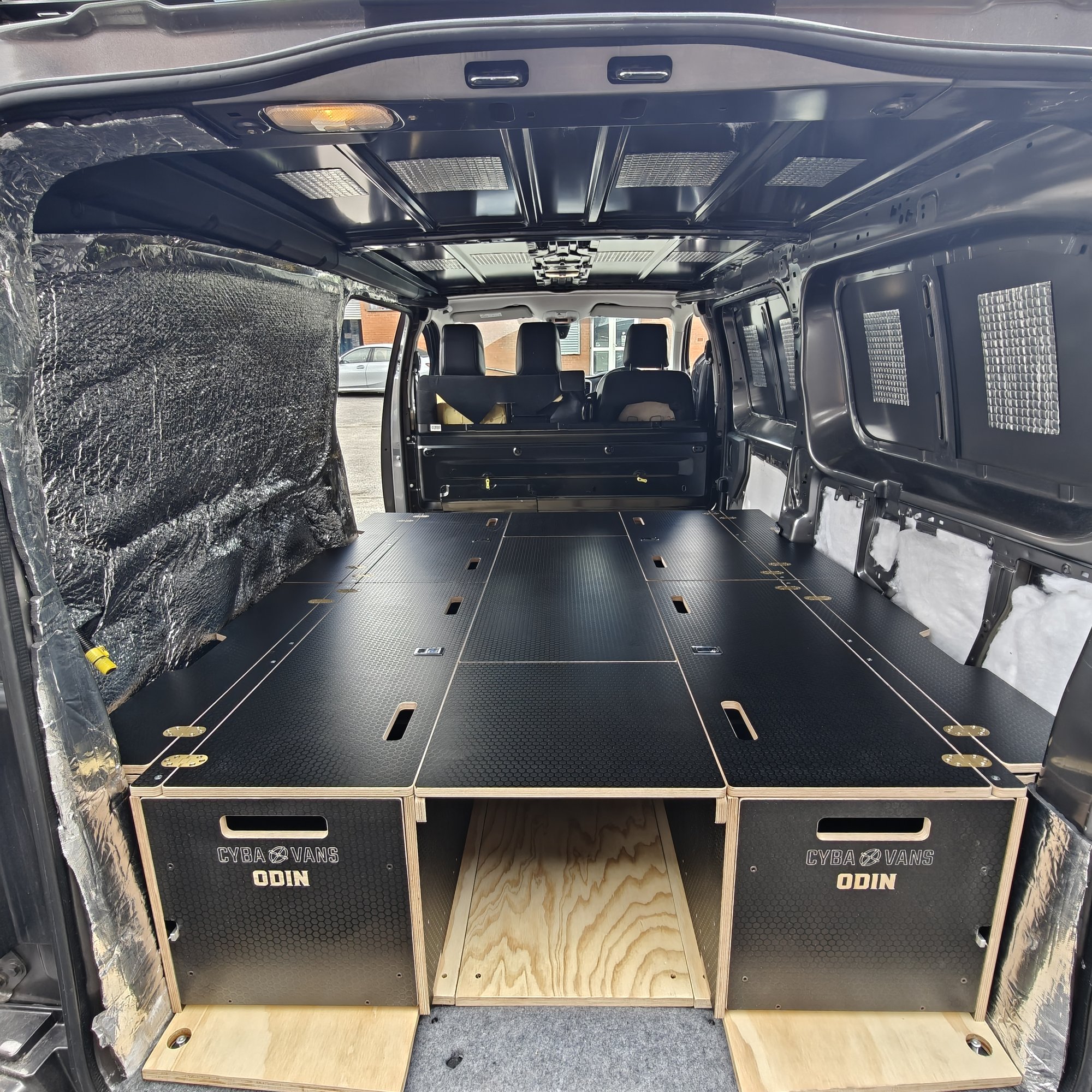 ODIN : 1800mm cabinets