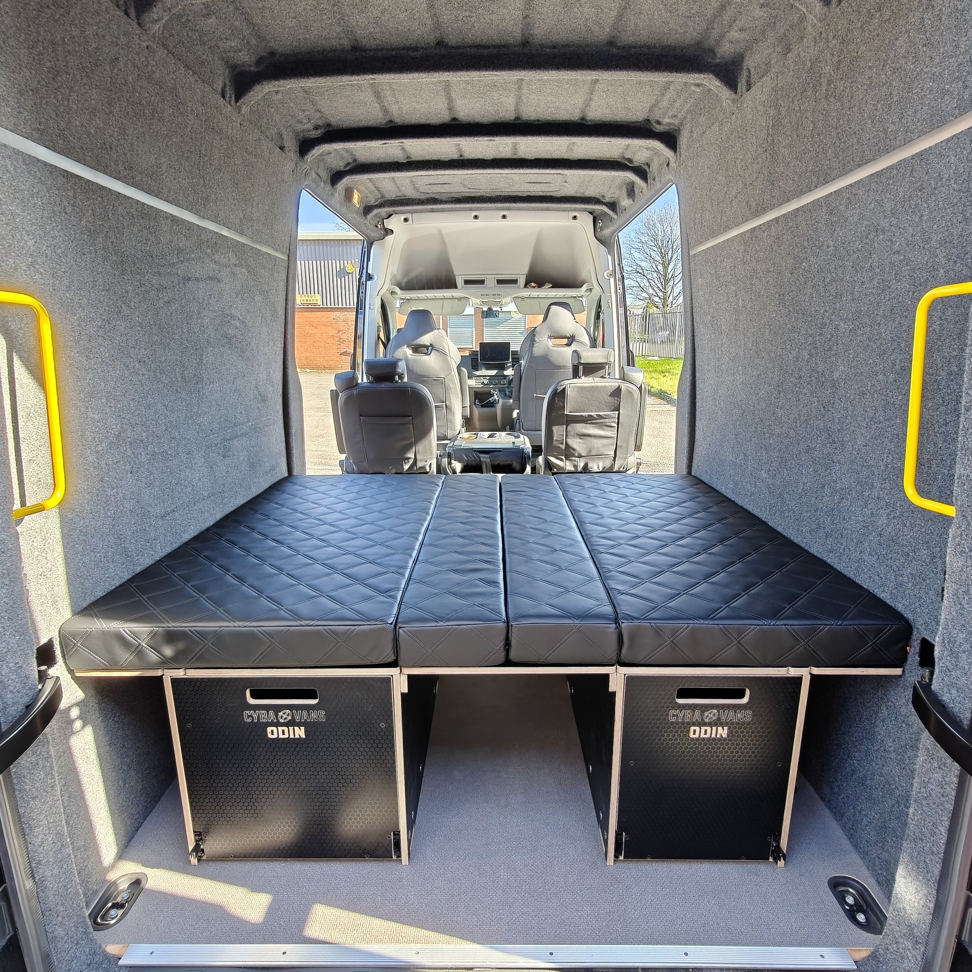 ODIN : 1400mm cabinets - 4