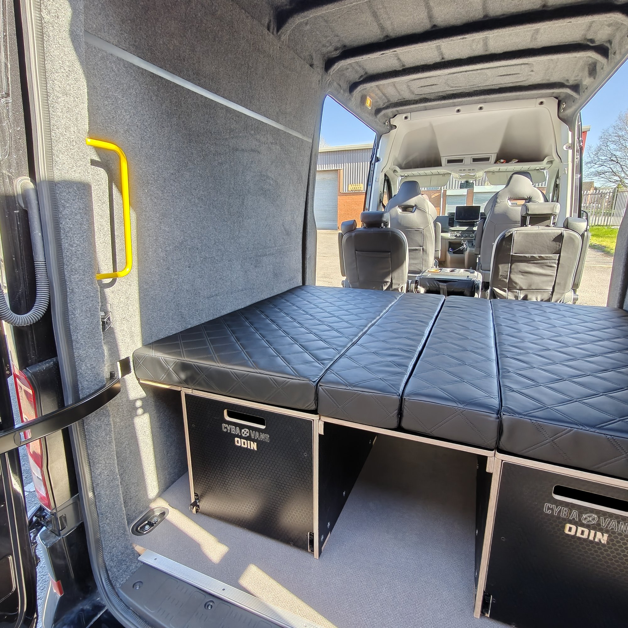 ODIN : 1400mm cabinets - 6