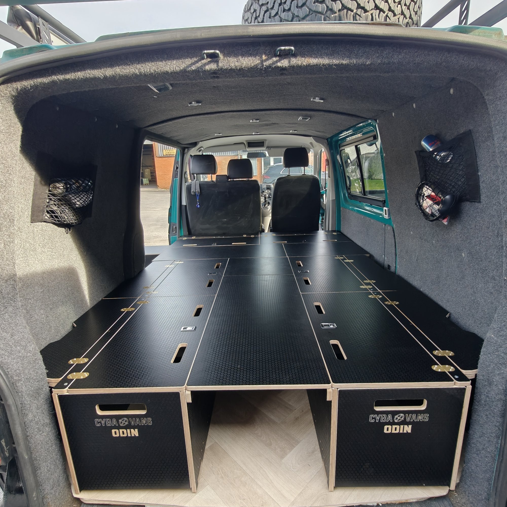 ODIN SWB : 1400mm cabinets