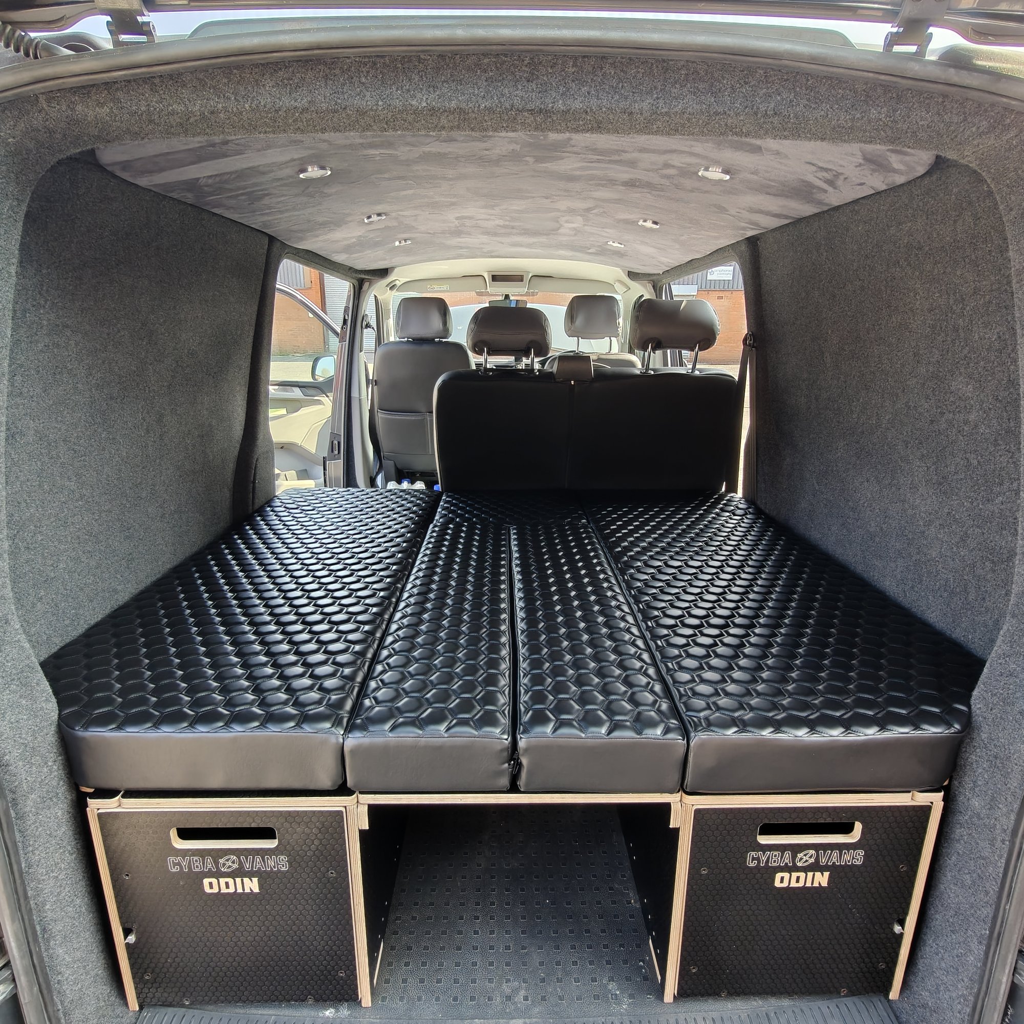 ODIN SWB : 1400mm cabinets
