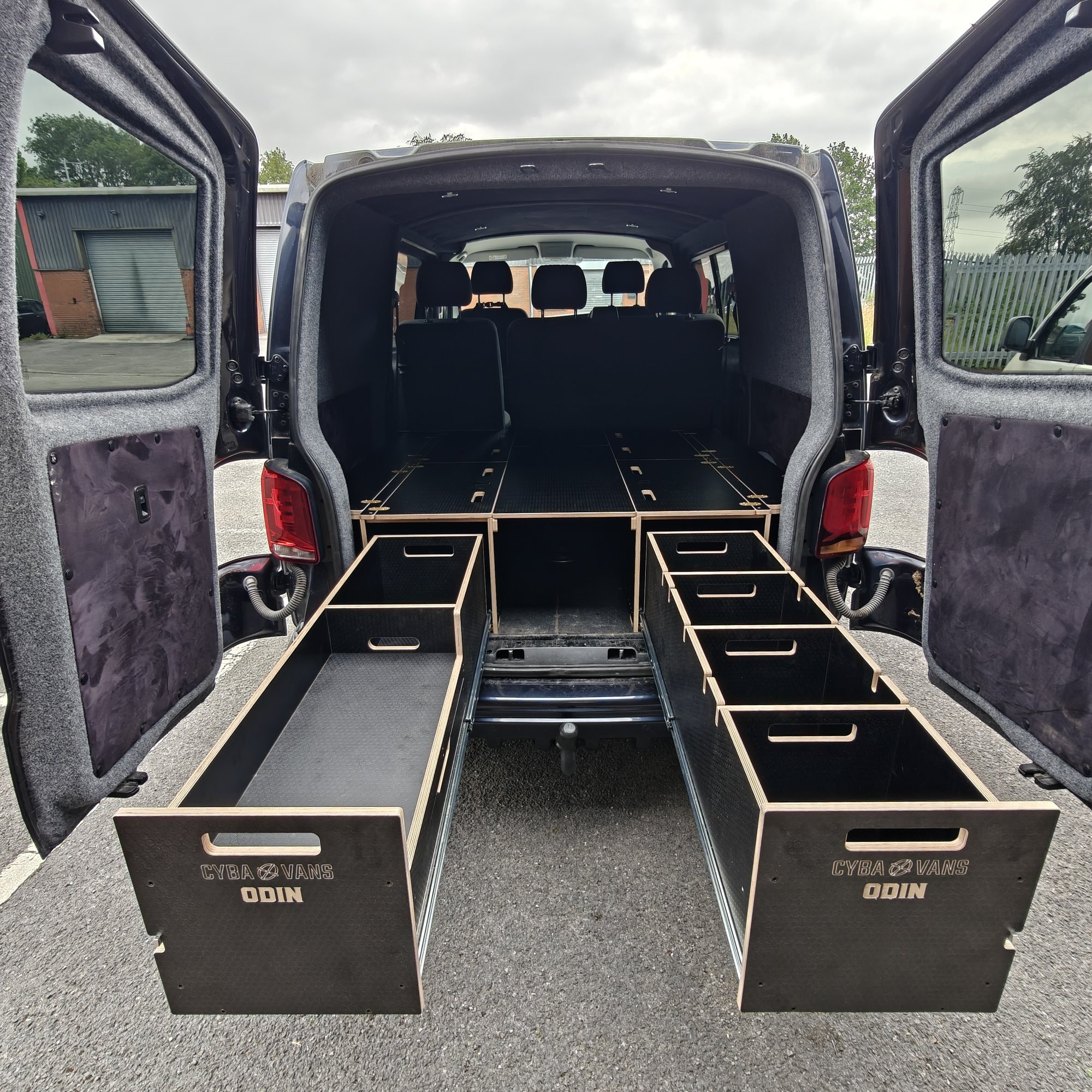ODIN : 1400mm cabinets