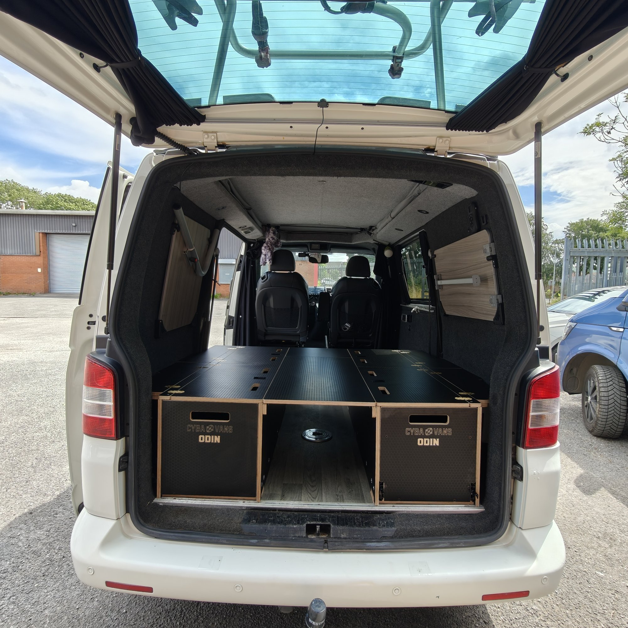 ODIN SWB : 1400mm cabinets