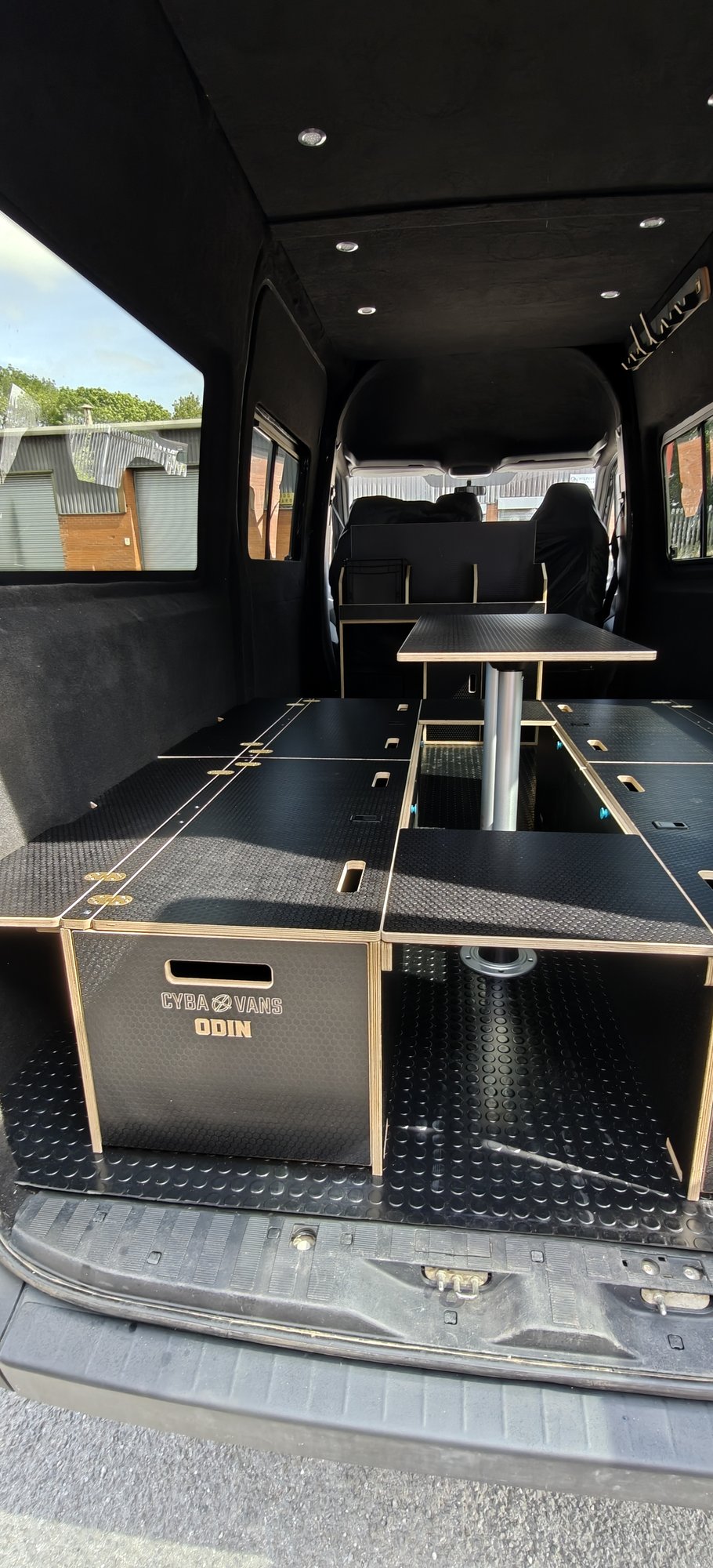 ODIN LWB : 1800mm cabinets - 3