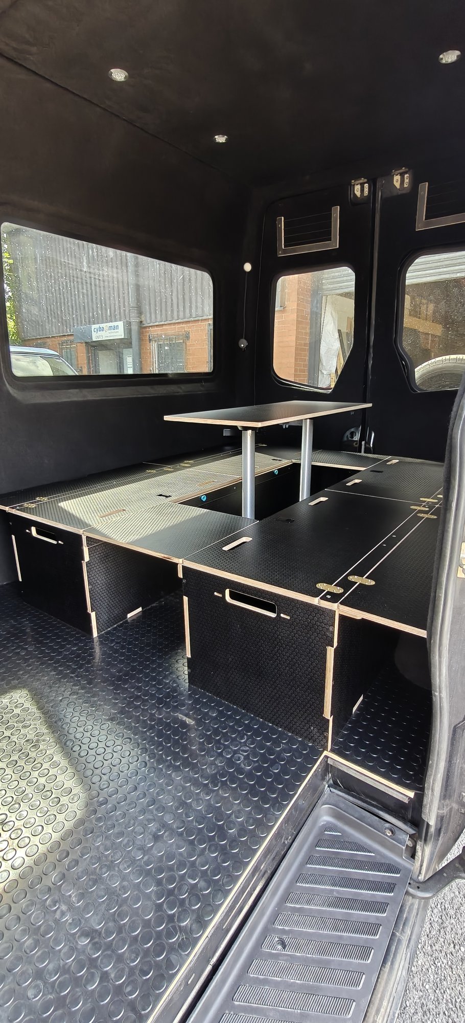 ODIN LWB : 1800mm cabinets - 5