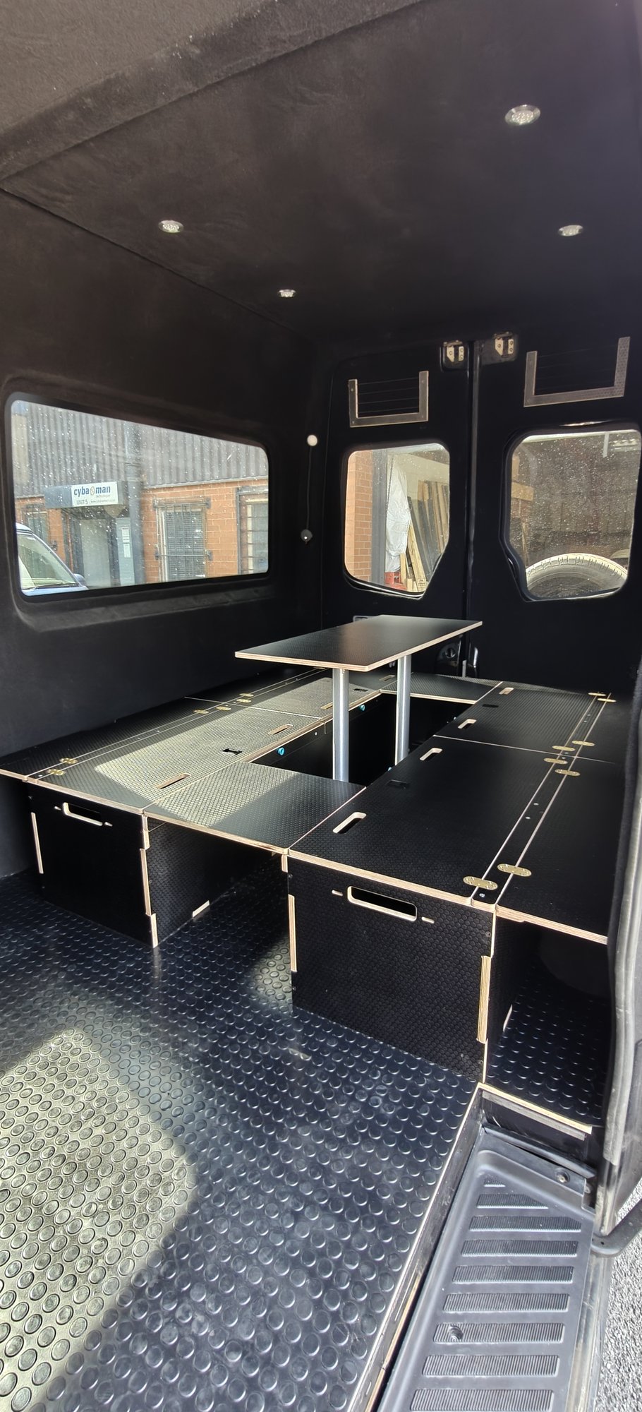 ODIN LWB : 1800mm cabinets - 7