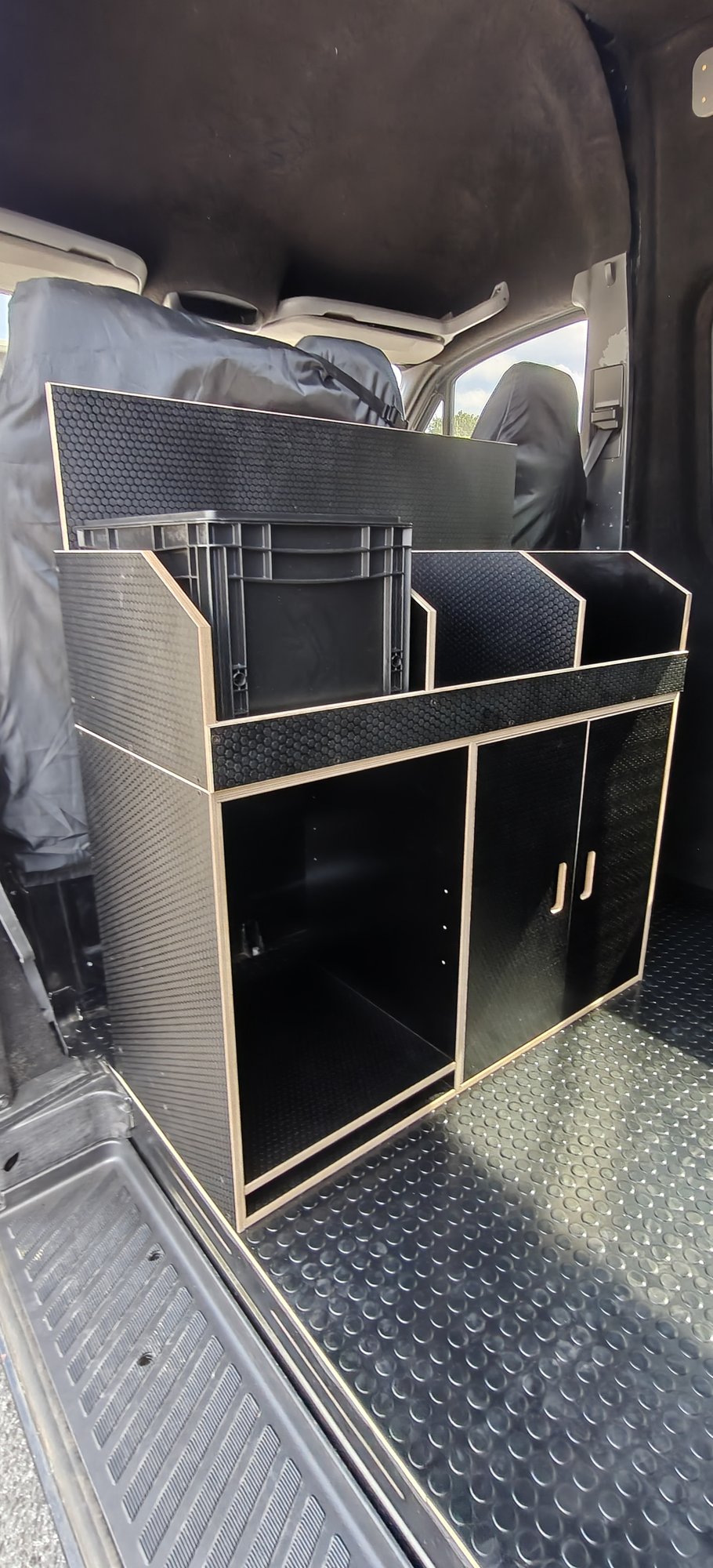 ODIN LWB : 1800mm cabinets - 8