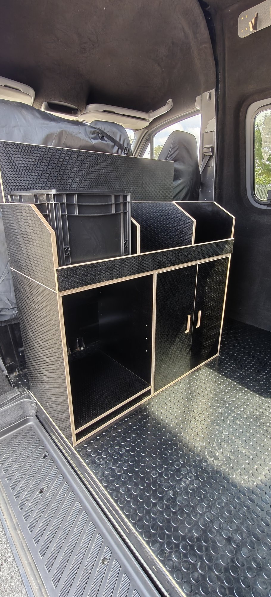 ODIN LWB : 1800mm cabinets - 9