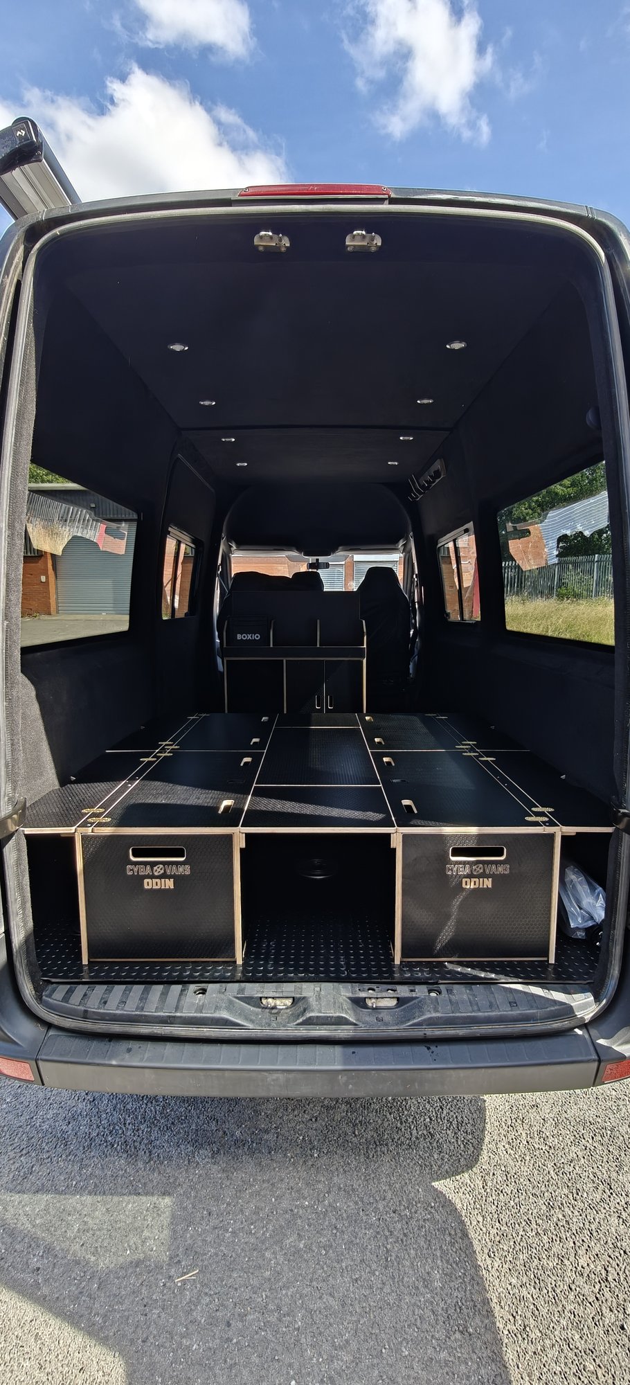ODIN LWB : 1800mm cabinets - 12