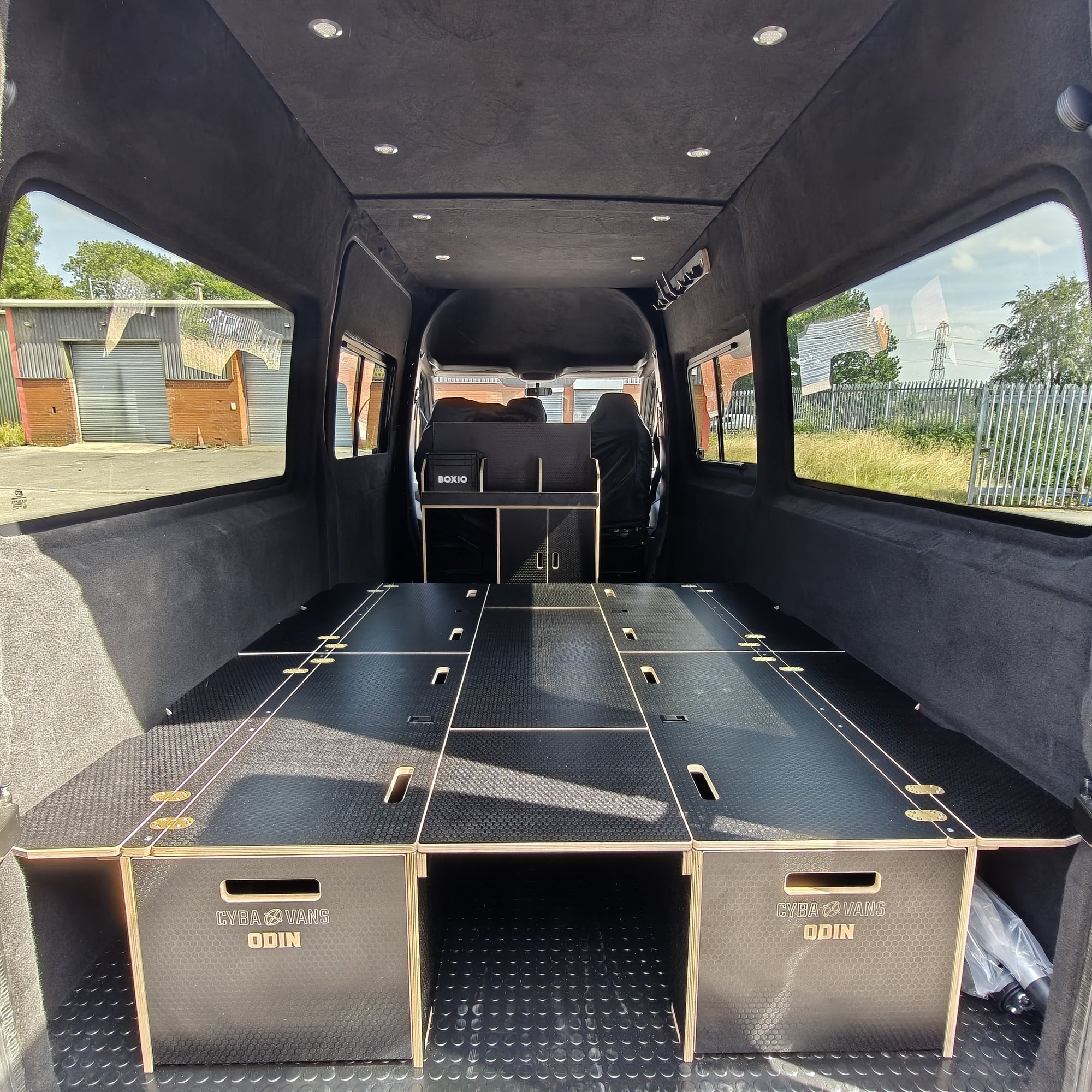 ODIN LWB : 1800mm cabinets - 14