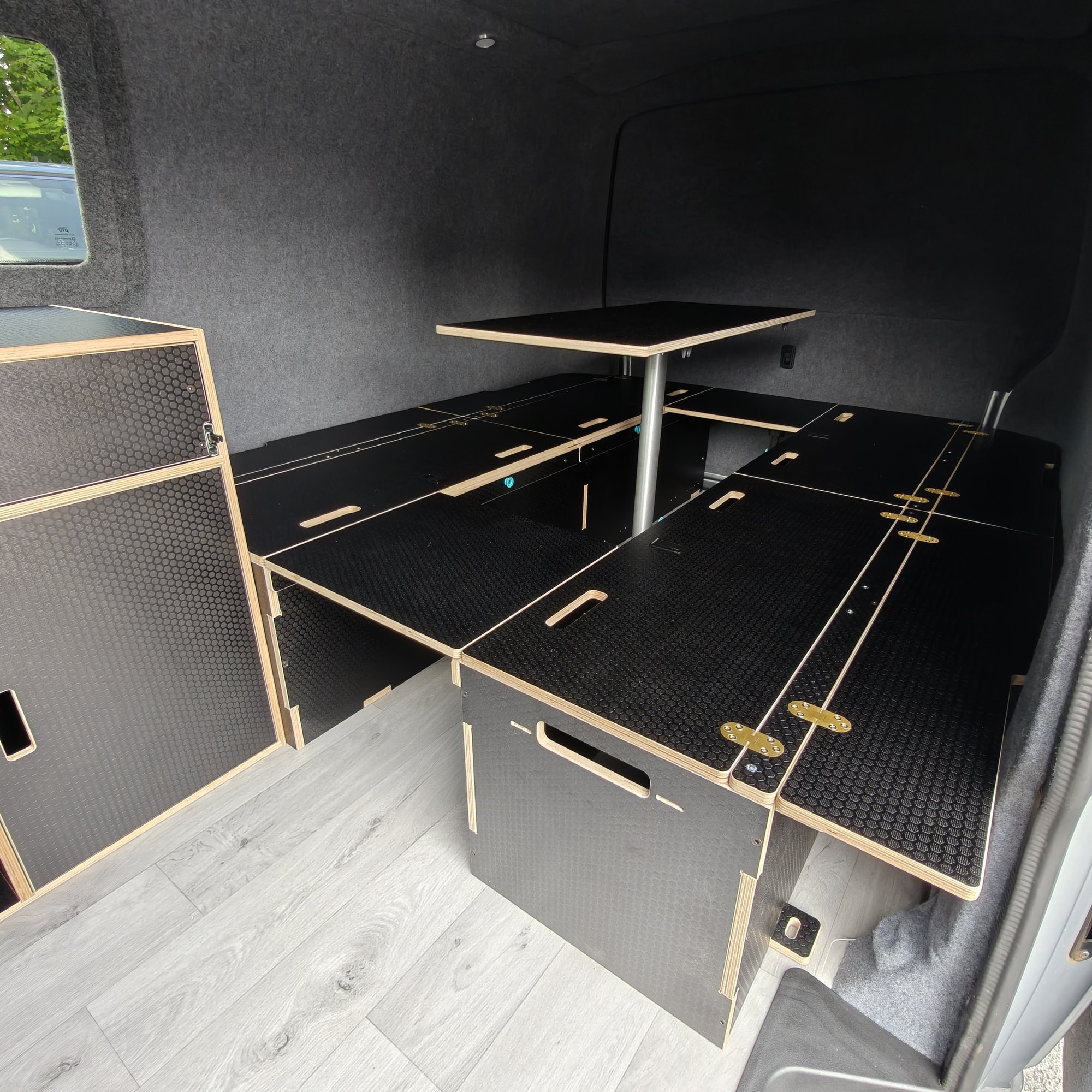 ODIN LWB : 1800mm cabinets - 13