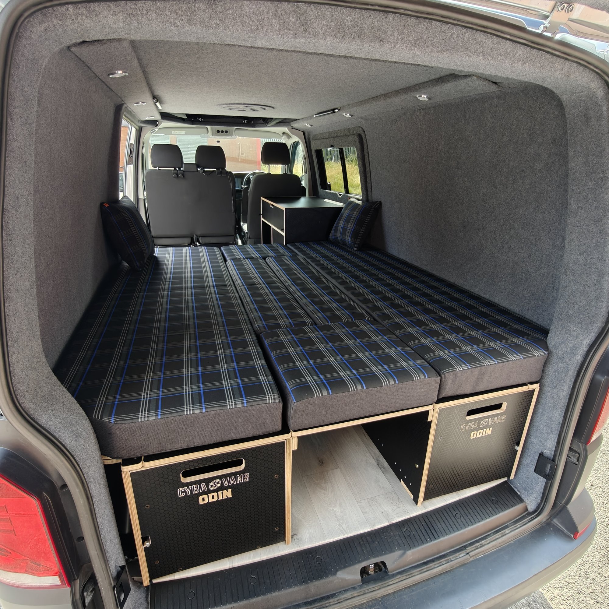 ODIN LWB : 1800mm cabinets - 24