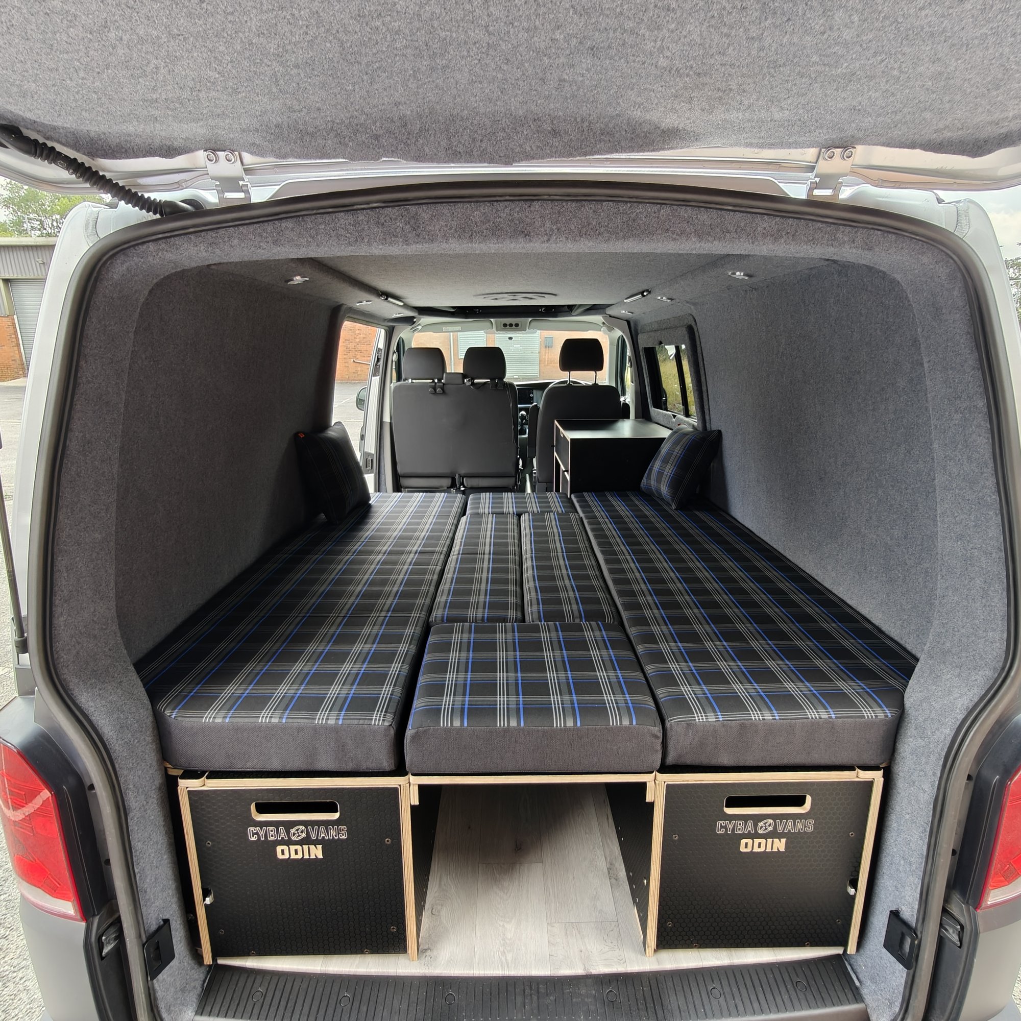 ODIN LWB : 1800mm cabinets - 25