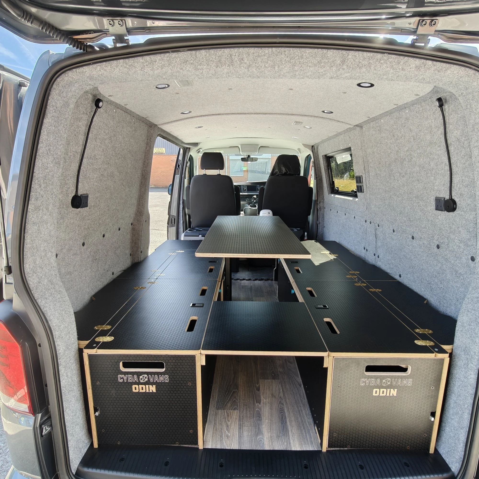 ODIN LWB : 1800mm cabinets