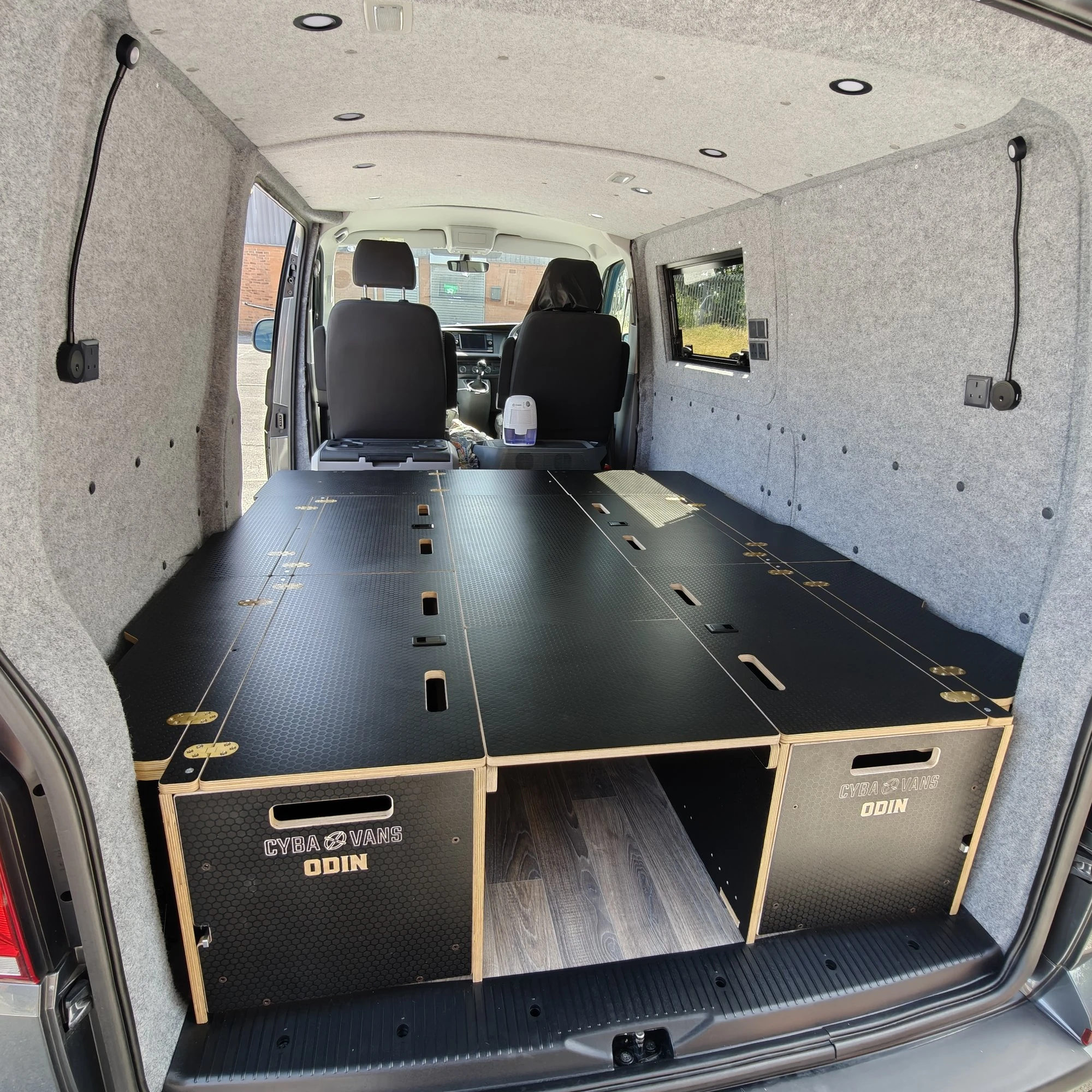 ODIN LWB : 1800mm cabinets - 4