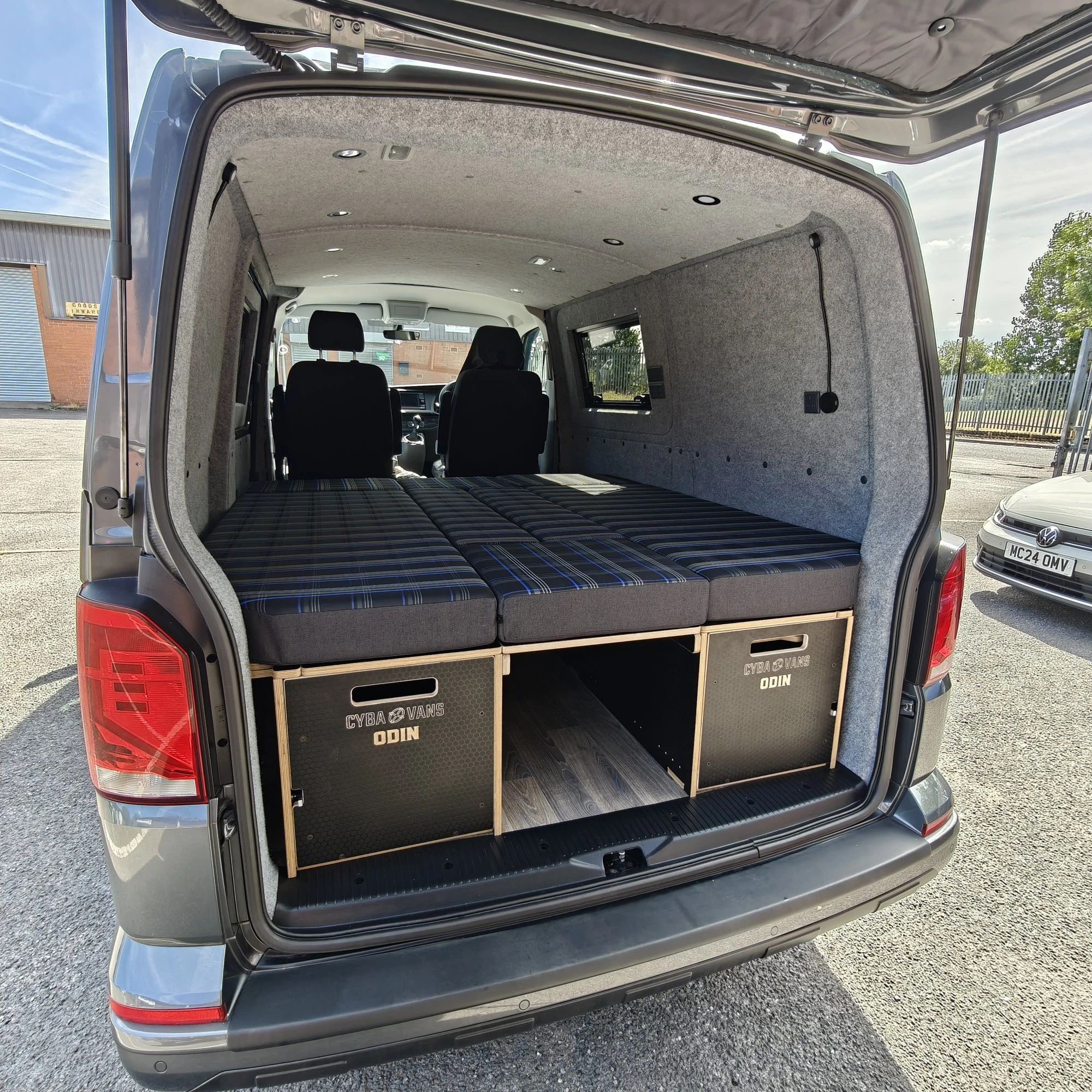 ODIN LWB : 1800mm cabinets - 9
