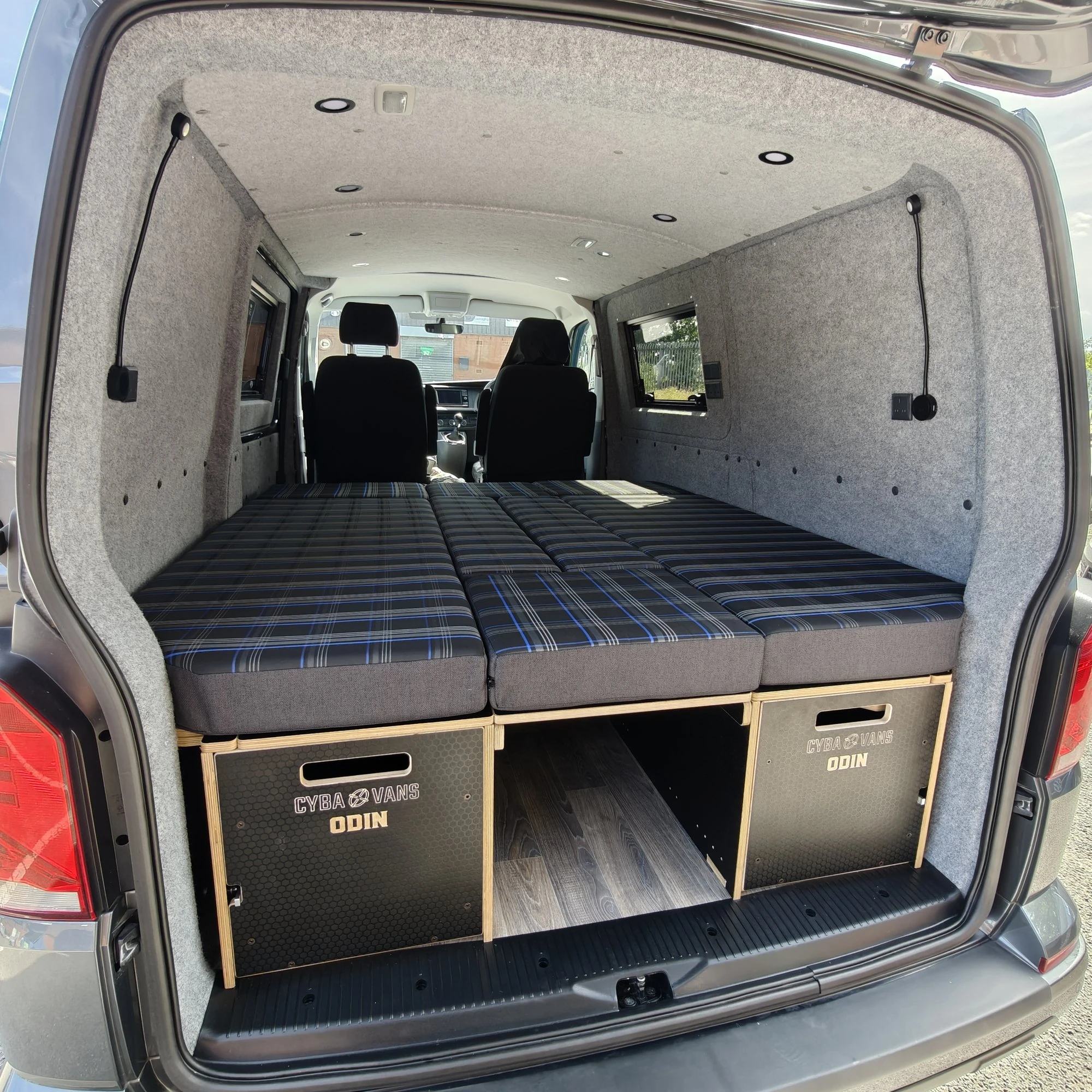 ODIN LWB : 1800mm cabinets - 10