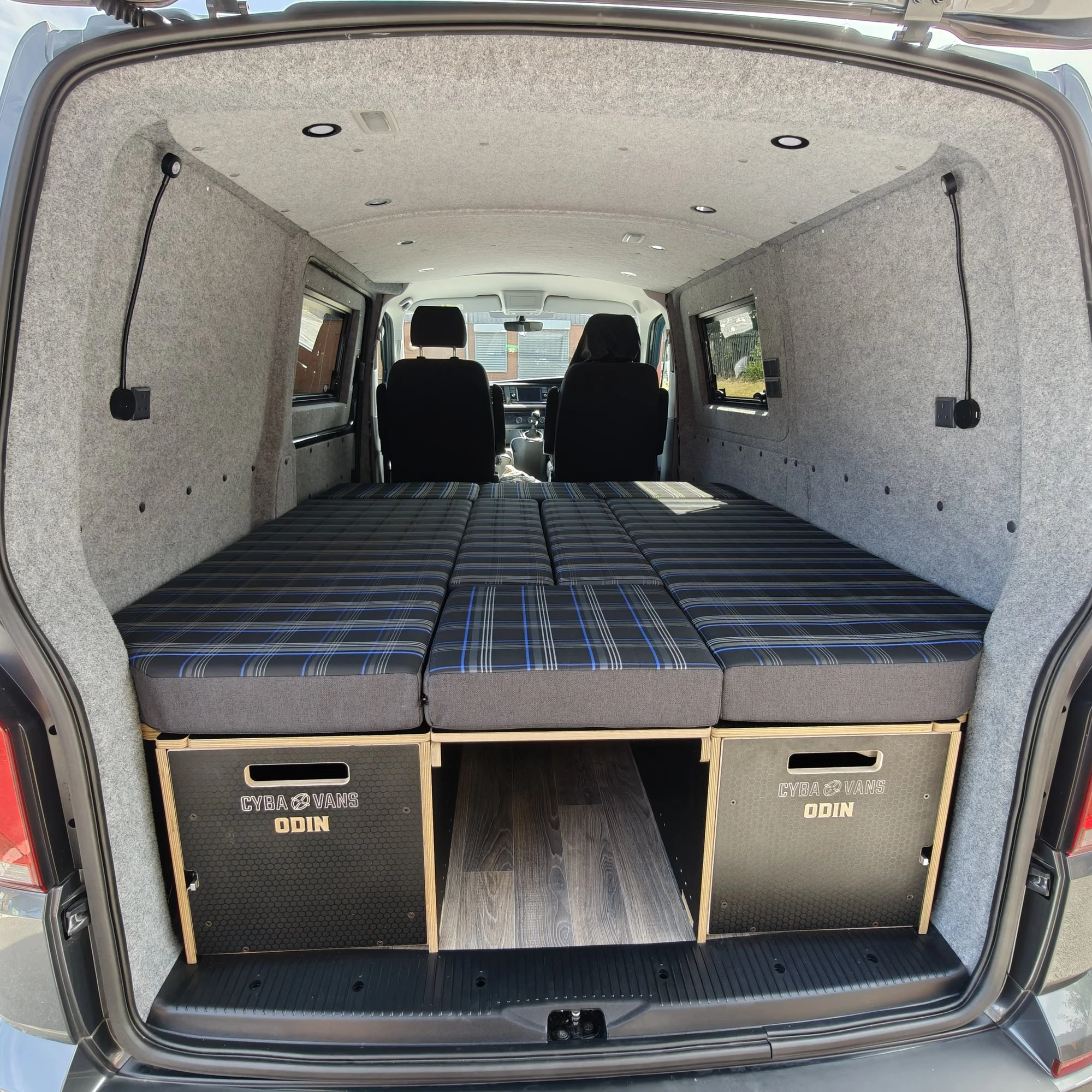 ODIN LWB : 1800mm cabinets - 11