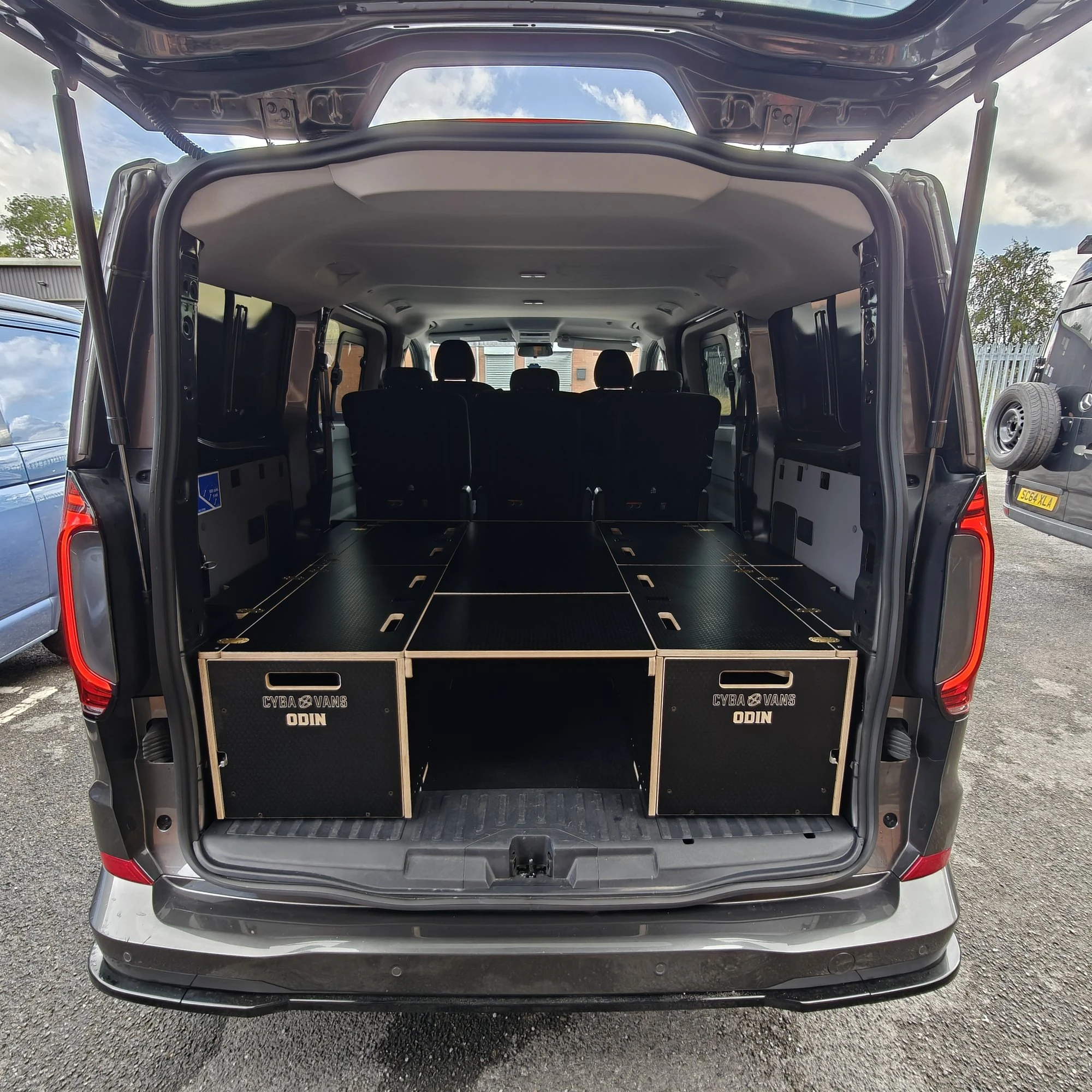 ODIN SWB & EXTENSIONS : 1400mm cabinets