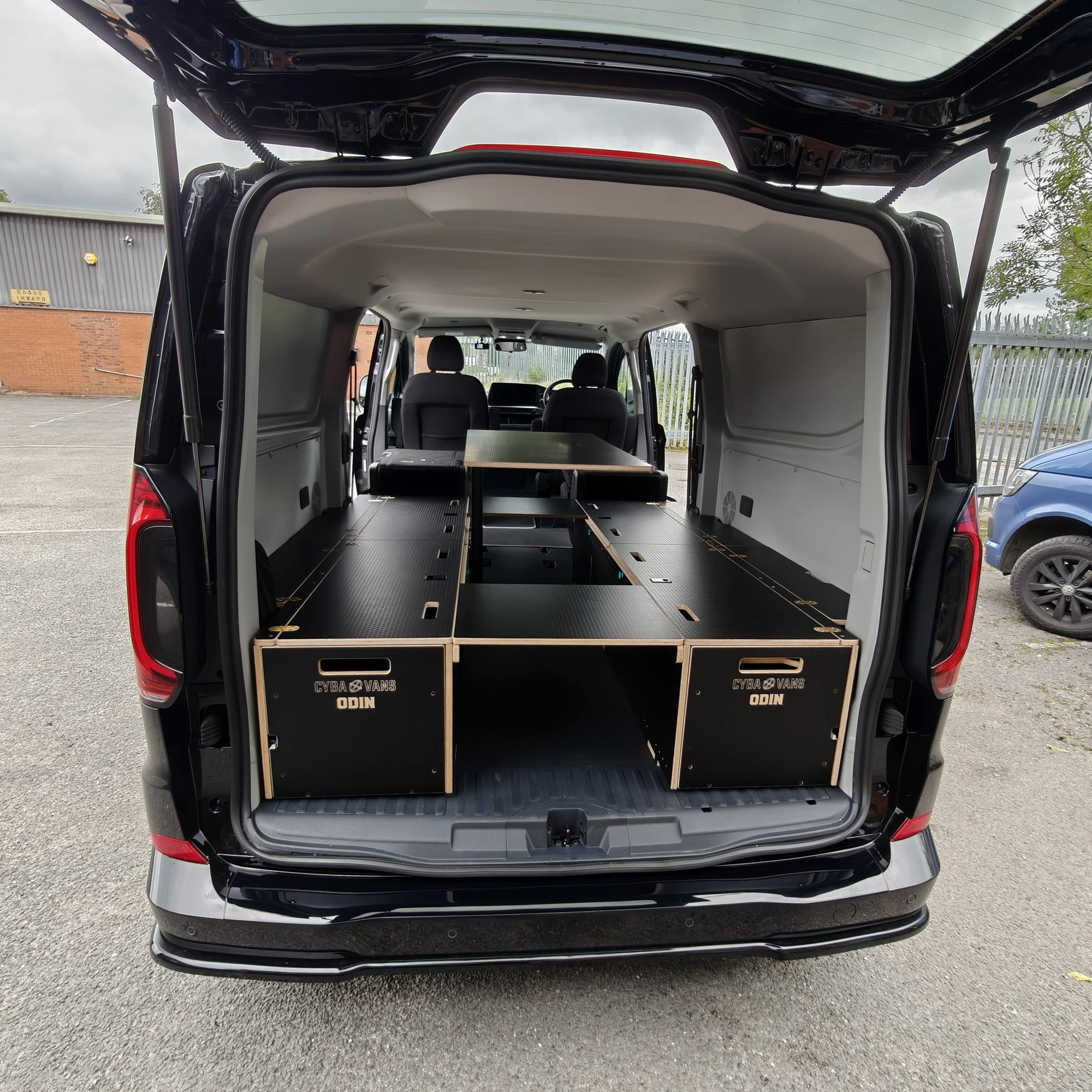 ODIN LWB : 1800mm cabinets - 4