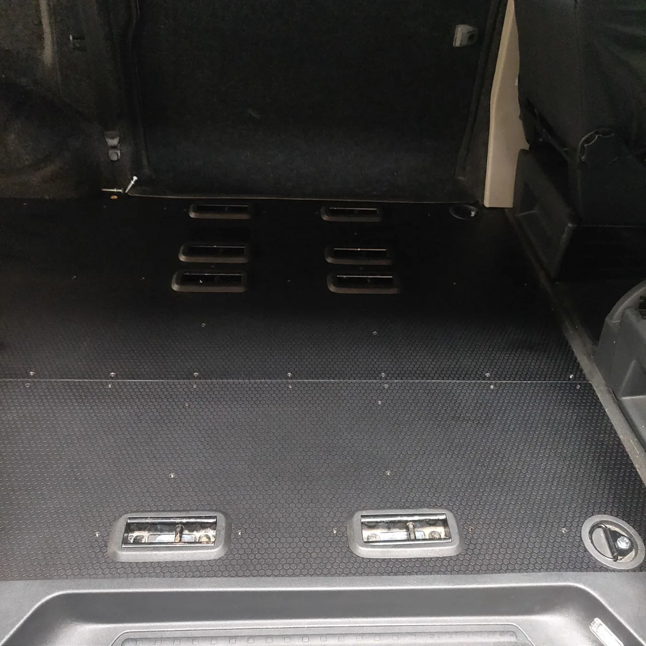 HEXA Birch Plywood Floor - VW T5/6 — image 2
